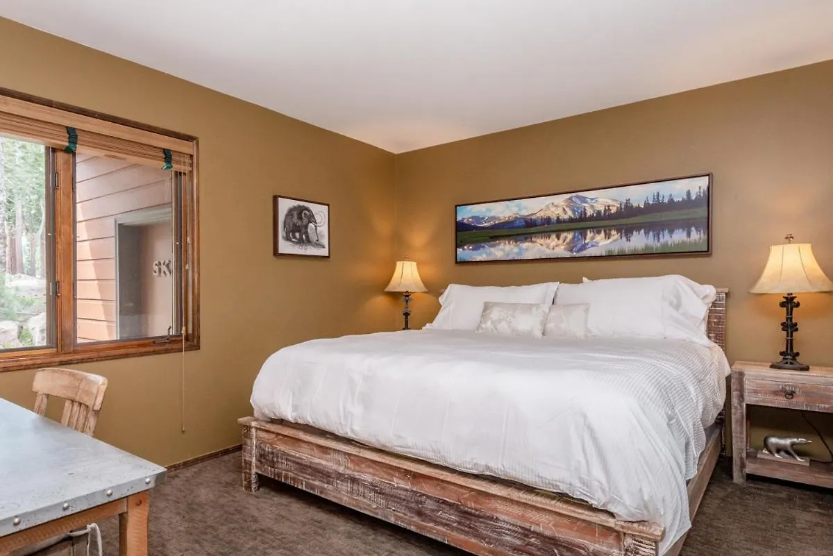 Helios 11N Villa Mammoth Lakes